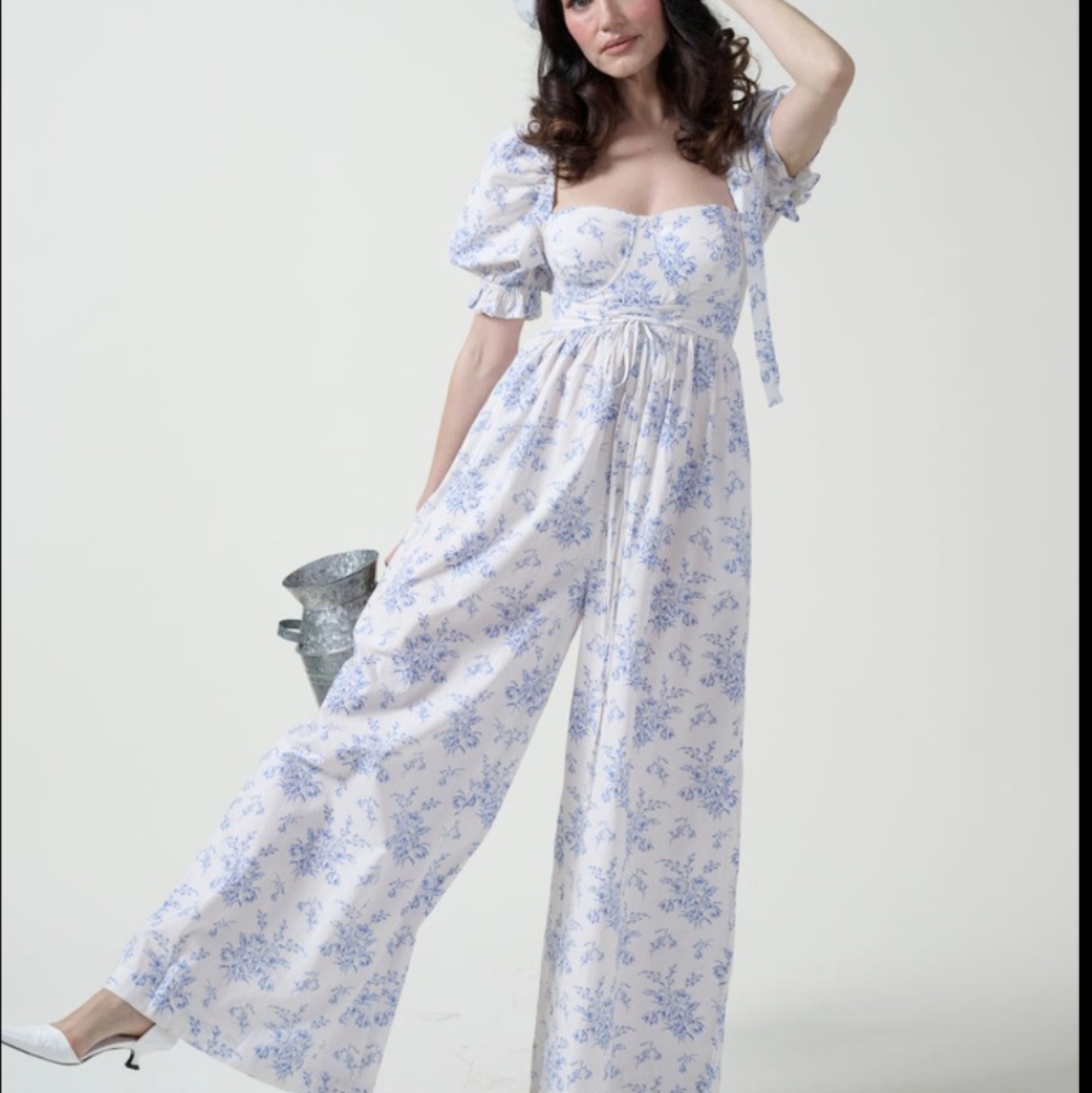 BNWT selkie Biltmore jumpsuit bed and breakfast size small - Picture 1 of 4